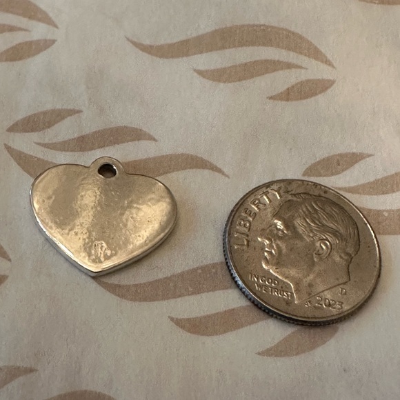 Retired James Avery 925 Sterling Silver 2020 Heart Charm. - Picture 4 of 6